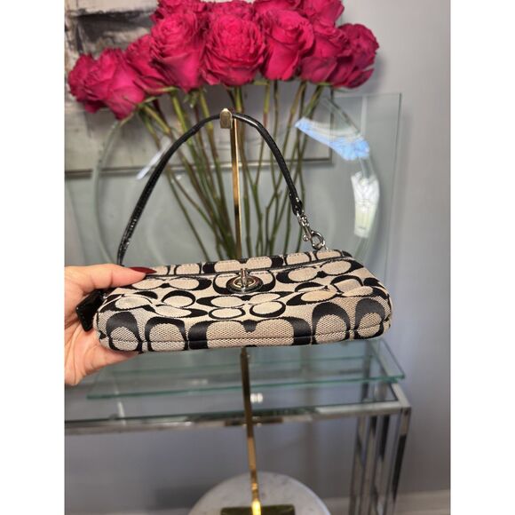 Vintage Coach Black & Grey Signature Canvas Wristlet - Picture 4 of 6